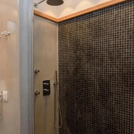 Theasis 아모르고스