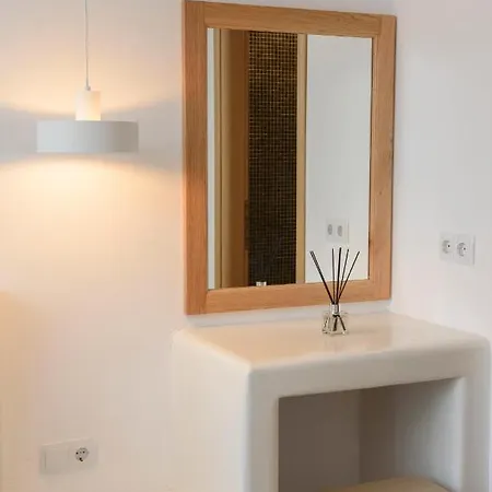 아파트 Theasis 아모르고스