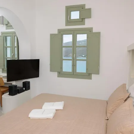 Theasis Apartment *