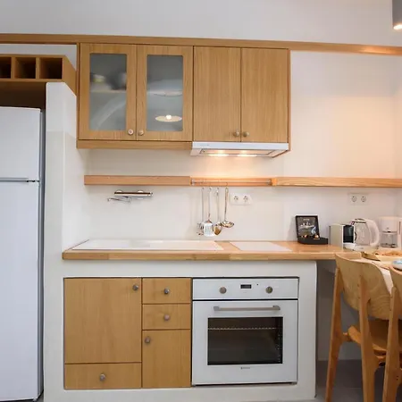 Apartamento Theasis *