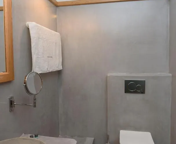 Apartamento Theasis *